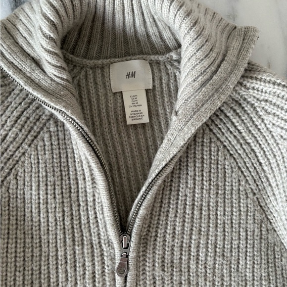 Grey Ribbed Sweater - Picture 3 of 3